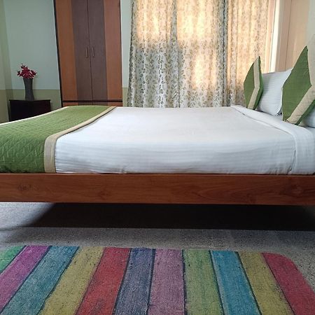 Riverview Guest House 구와하티 외부 사진