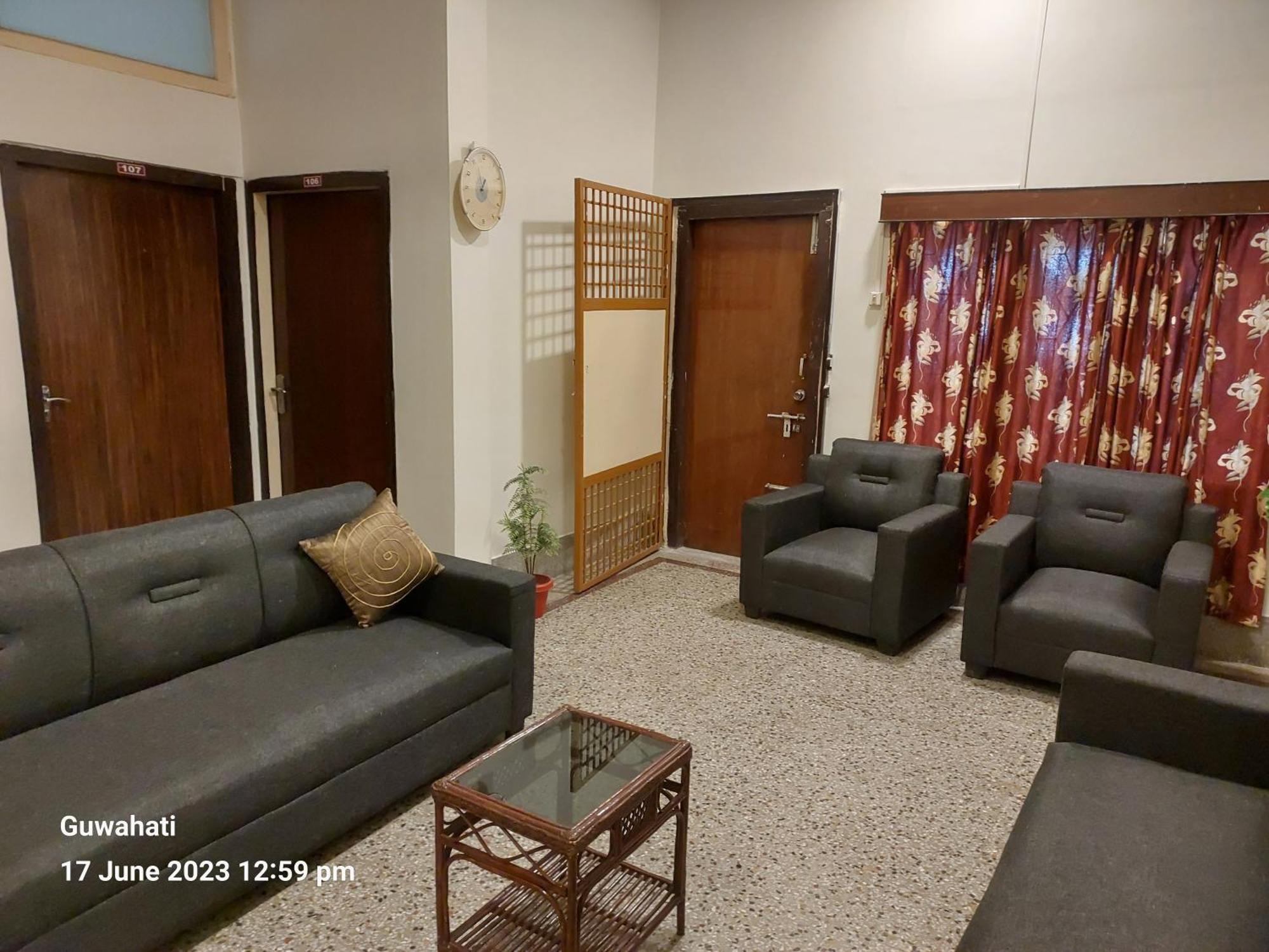 Riverview Guest House 구와하티 외부 사진